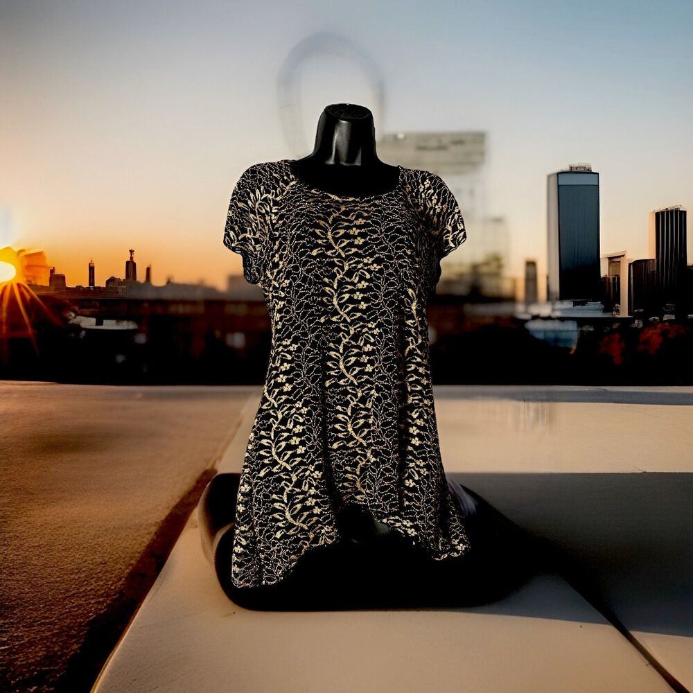 Brittany‎ Black Top Cap Sleeve Blouse Womens Black Gold Floral Small